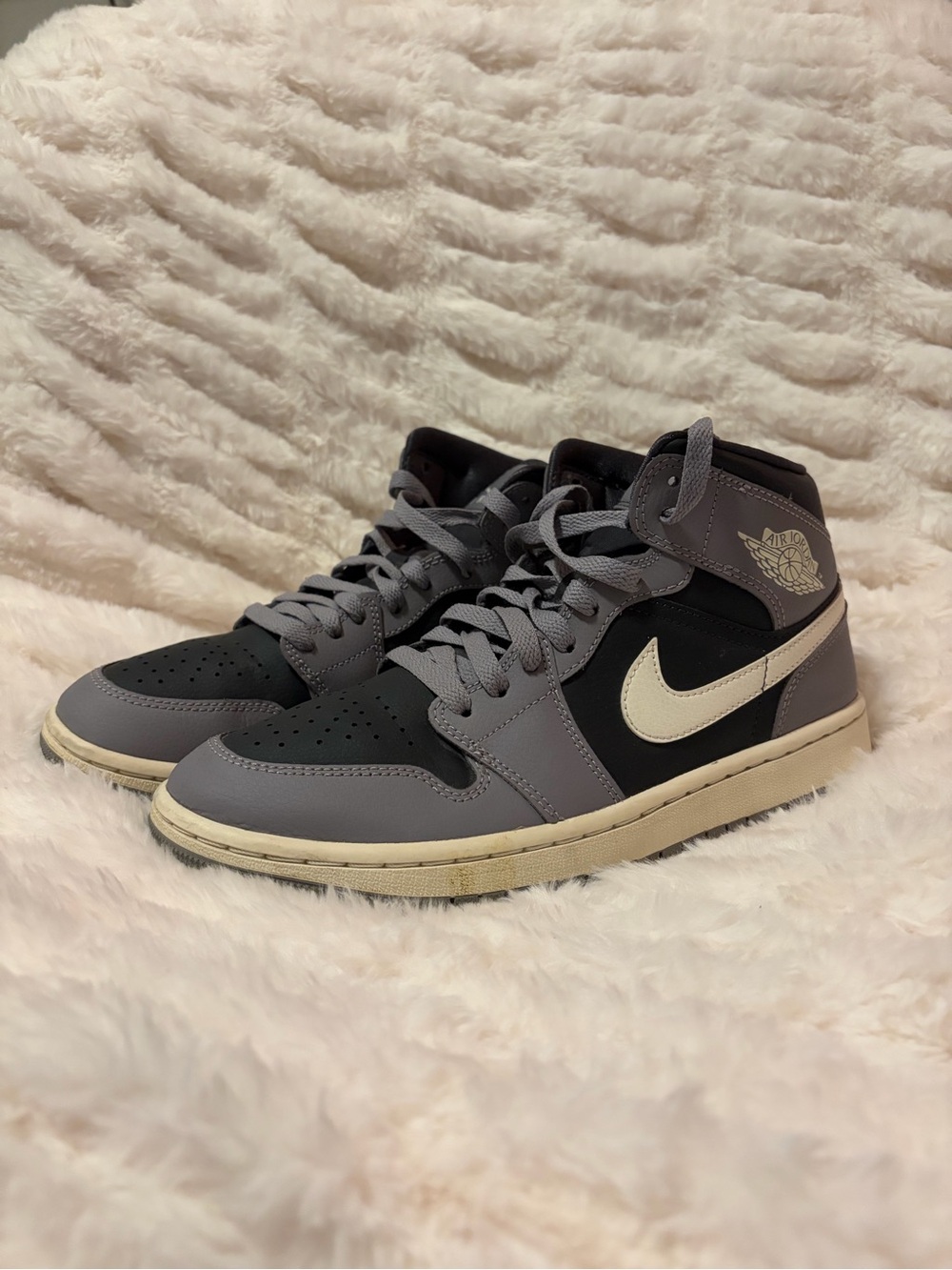 Nike Air Jordan 1 Mid Sneakers - Cement Grey
